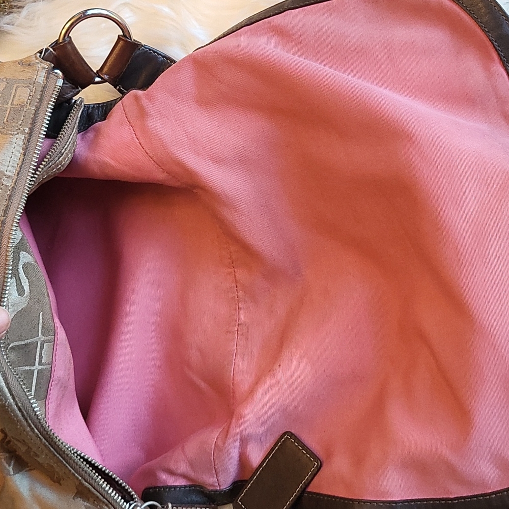 Coach Hobo style bag. Good used condition - Picture 4 of 7